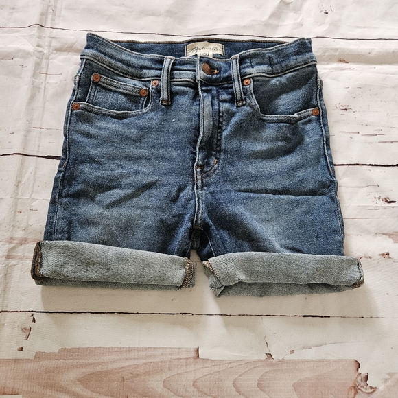 Madewell Pants - Madewell Women's Blue Denim Cut Off Denim Shorts Size 25